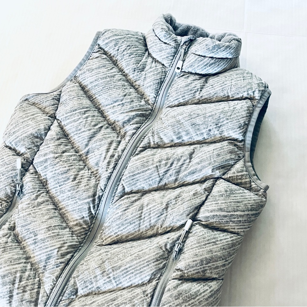 Mountain Hardware Down Vest - Picture 2 of 12